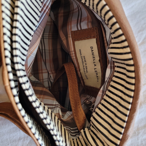 Textured Brown Crossbody Bag - Picture 9 of 11